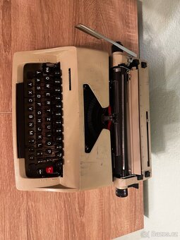 Psací stroj CONSUL - 4