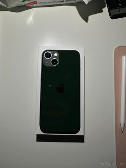 iPhone 13 - 4