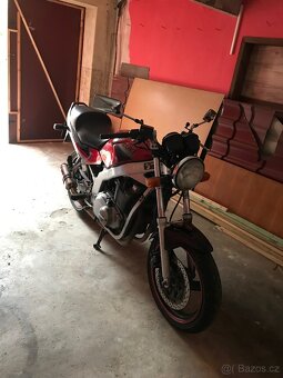 Suzuki Gs500E - 4