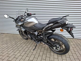Suzuki GSX-S 1000 GT 2025 (STŘÍBRNÁ) - 4