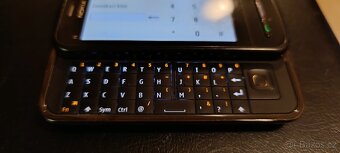 Nokia C6 - 4