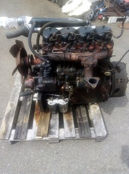 Motor zetor 7001 - 4