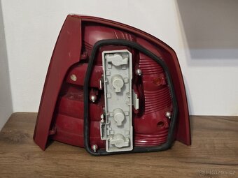 💡 Zadnà světla Škoda Octavia 2 – levé + pravé, originál - 4