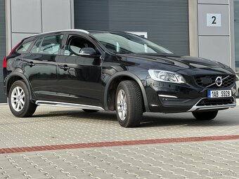 Volvo V60 Cross Country 2.0 D 2018 🚙 - 4