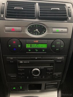 Ford Mondeo r.2003 - 4