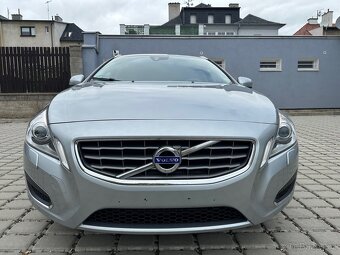 Volvo V60 D3 (pětiválec) Ocean Race, perfektní stav - 4