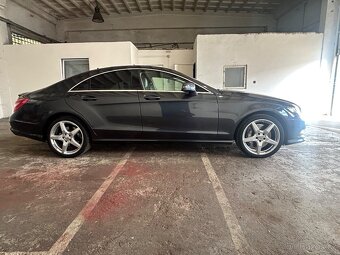 Mercedes Benz CLS 500 4.7 Biturbo 500PS - 4