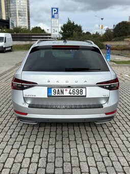 - rezervace - Škoda Superb Combi 2.0 TDi, L&K, 4x4 - 4