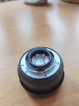 Nikon DX 35mm 1/8 G - 4