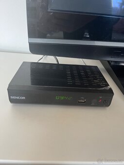 TV Panasonic Viera + set-top box - 4