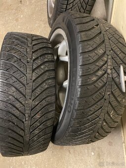 Kola Hyundai coupe - 4