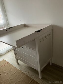 Přebalovací pult SUNDVIK - 4