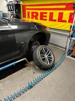 BMW Řada 5, xDrive, DPH, 2 sady kol - 4