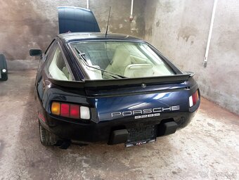 Porsche 928-S - 4