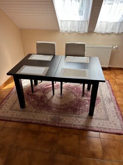 Rozkládací jídelní stůl - 4