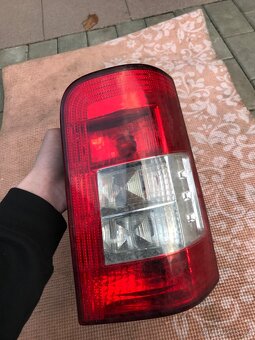 Pravé zadní světlo Citroën Berlingo 1.gen., pěkné - 4