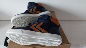 Zimni zateplené Hummel Stadil Super Poly
- 4