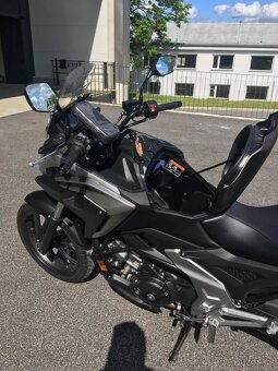 Honda NC750X - 4