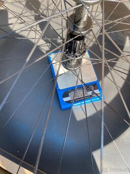 DT SWISS ARC 1400 CARBON disc silniční výplety - 4