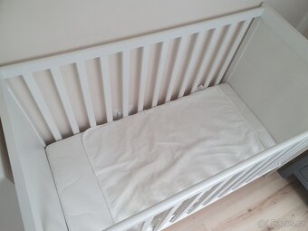 Dětská postýlka IKEA Sundvik + matrace + chránička - 4