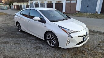 Toyota Prius hybrid - 4