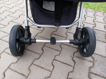 SPORTOVNÍ KOČÁREK Petite&Mars Royal Silver - 4