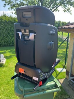 Prodám autosedačku Britax Römer Advansafix - 4