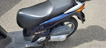 HONDA  SH 150  (2003) - 4