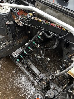 Kastle bmw e30 sedan na drift, bez motoru - 4