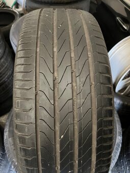 CONTINENTAL 215/60 R16 95V - 4