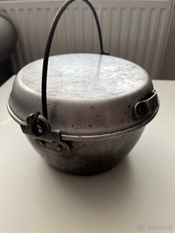 Vojenské kovové nádobí - 4
