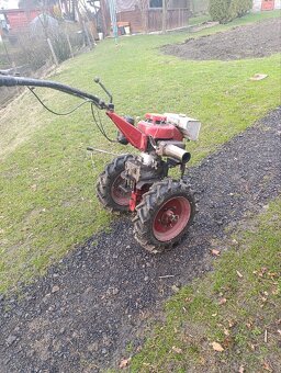 Robí rekord 151 kultivátor - 4