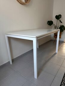 Bílý jídelní stůl IKEA - 4