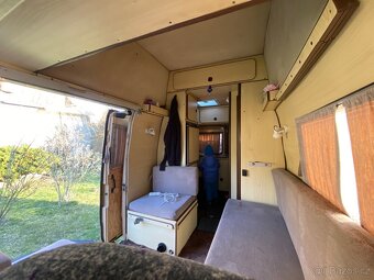Obytny automobil Mercedes Benz 207d Westfalia - 4