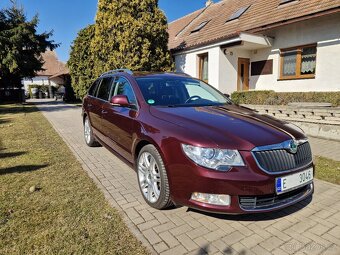 ŠKODA SUPERB 2.0 TDI XENONY MANUÁL - 4