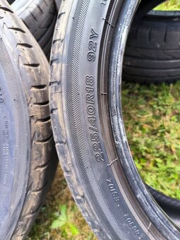 Letní pneu 225/40/18 - 4