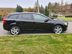VOLVO V60 2,0 D2 MAN NAVI TEMPOMAT - 4