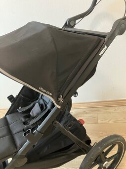 Thule Urban Glide 2 kočárek black on black - 4