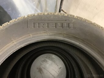 Zimní pneu 215/55/17 - 98H Pirelli Sottozero sada č.8378 - 4