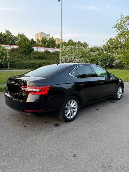 Škoda Superb 2021 dsg - 4
