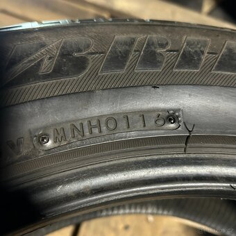 Letní pneu 225/50 R20 109V Bridgestone 7mm - 4
