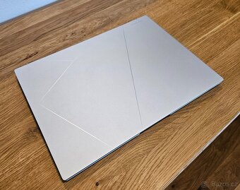 ASUS Zenbook 14 - i7, 32GB, 1TB, OLED, dotyk, záruka 3/2028 - 4