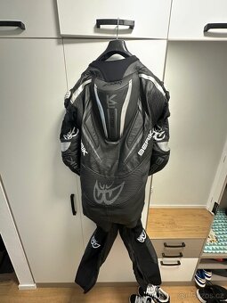 Berik 1-dielna kombineza KLOKANIA KOŽA veľ. 54 - 4