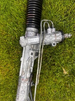 Hřeben řízení BMW - 4