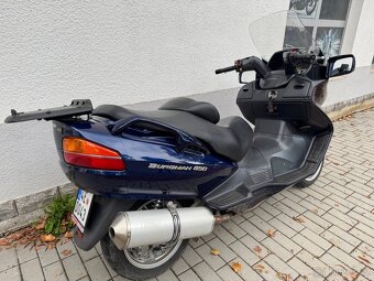 Suzuki Burgman 650 Pěkný stav 👍 - 4