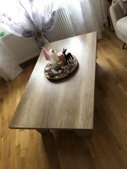 Konferenční stolek - 4