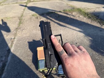 Airsoft CZ p-07 duty co2 + vybavení V ZÁRUCE - 4