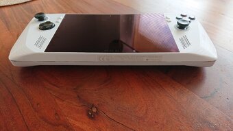 Asus Rog Ally Z1 - 4