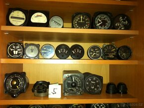 Letecke, vrtulnikove, a tankove pristroje, manualy - 4