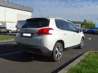Peugeot 2008 - 4